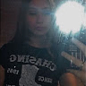 Meet your Posher, Leslie